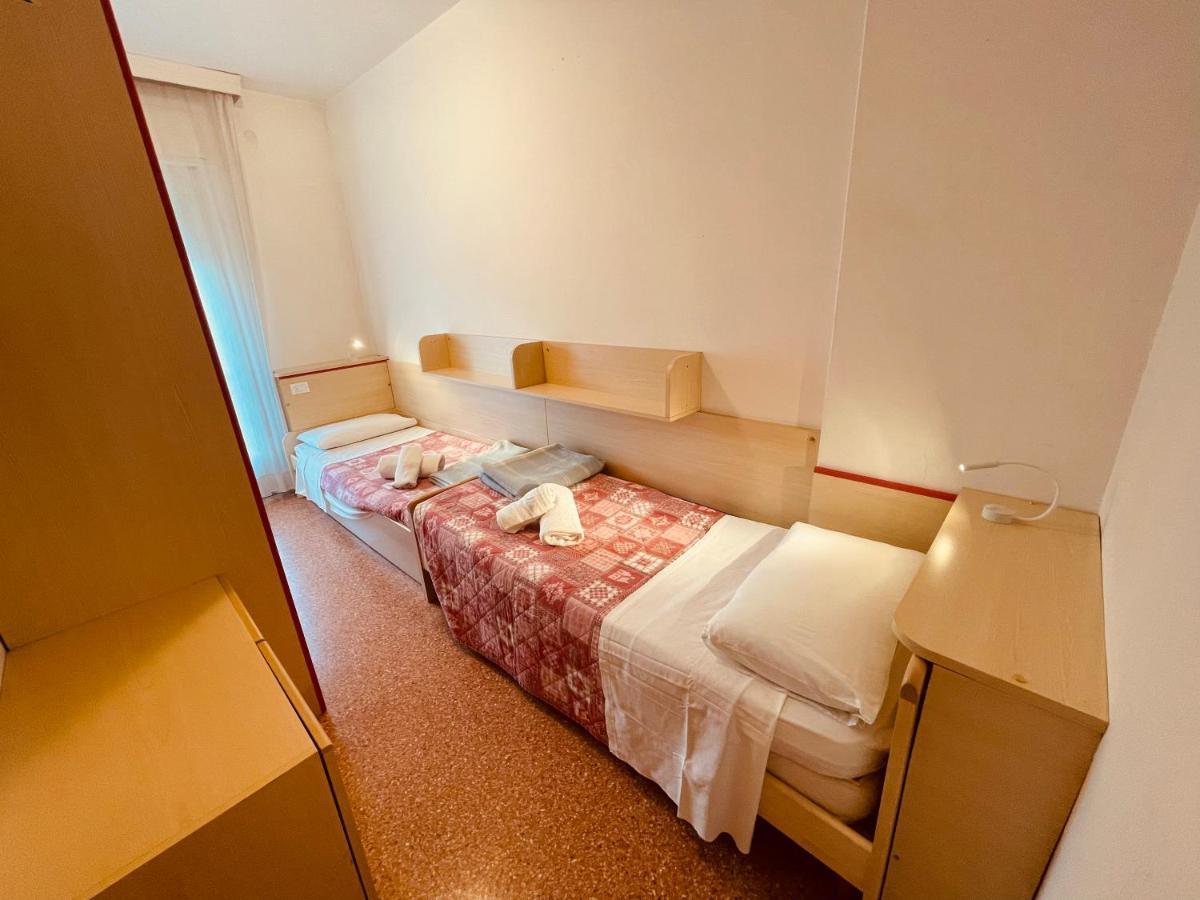 App4Rent Saturno 4 - Family Apartment, Wifi, Parking Lido di Jesolo Zewnętrze zdjęcie