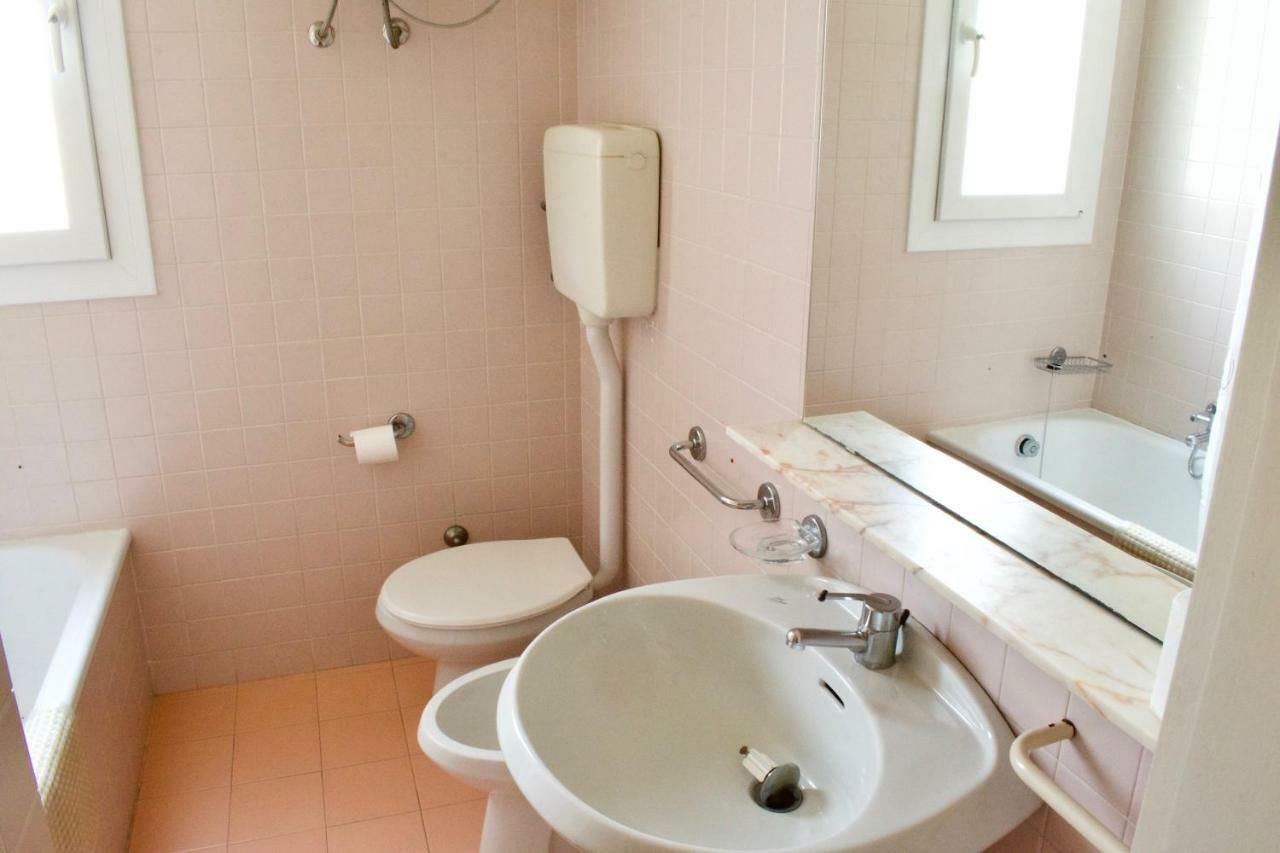 App4Rent Saturno 4 - Family Apartment, Wifi, Parking Lido di Jesolo Zewnętrze zdjęcie