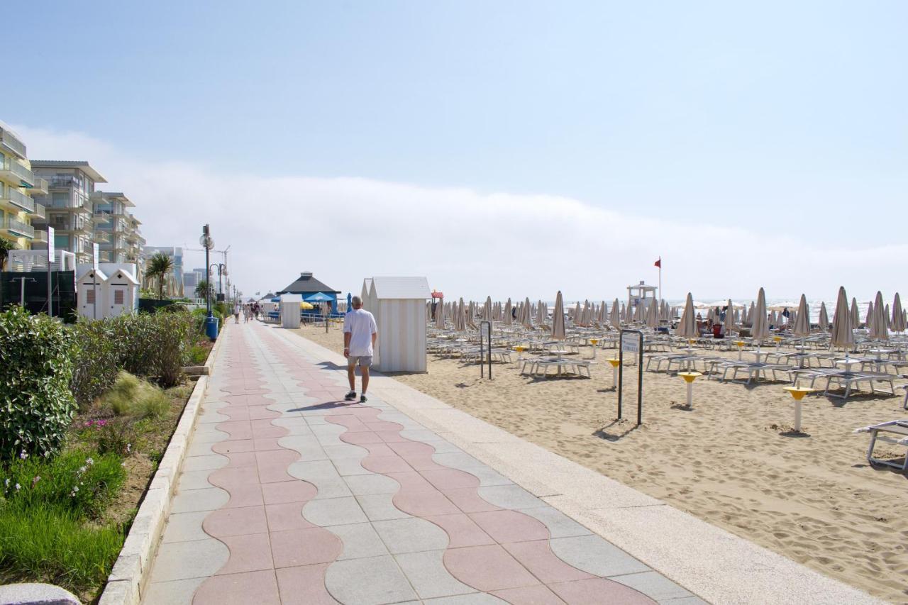 App4Rent Saturno 4 - Family Apartment, Wifi, Parking Lido di Jesolo Zewnętrze zdjęcie