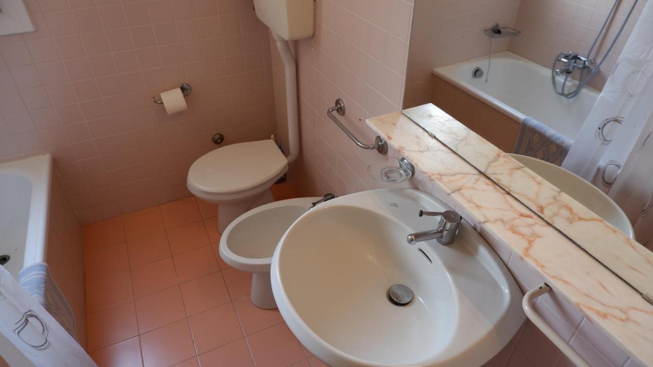 App4Rent Saturno 4 - Family Apartment, Wifi, Parking Lido di Jesolo Zewnętrze zdjęcie